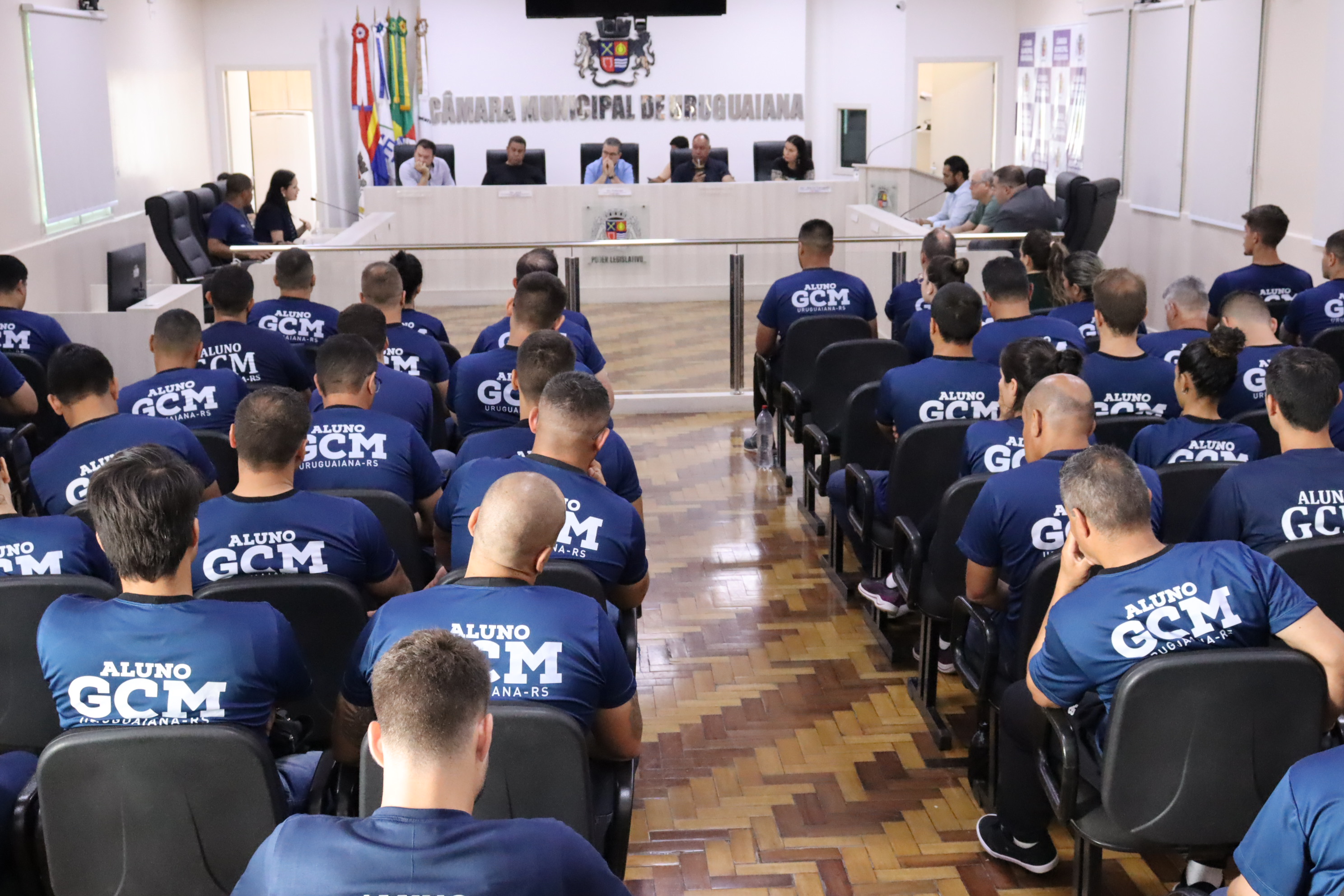 Comissão ouve alunos do curso de formação da Guarda Civil Municipal