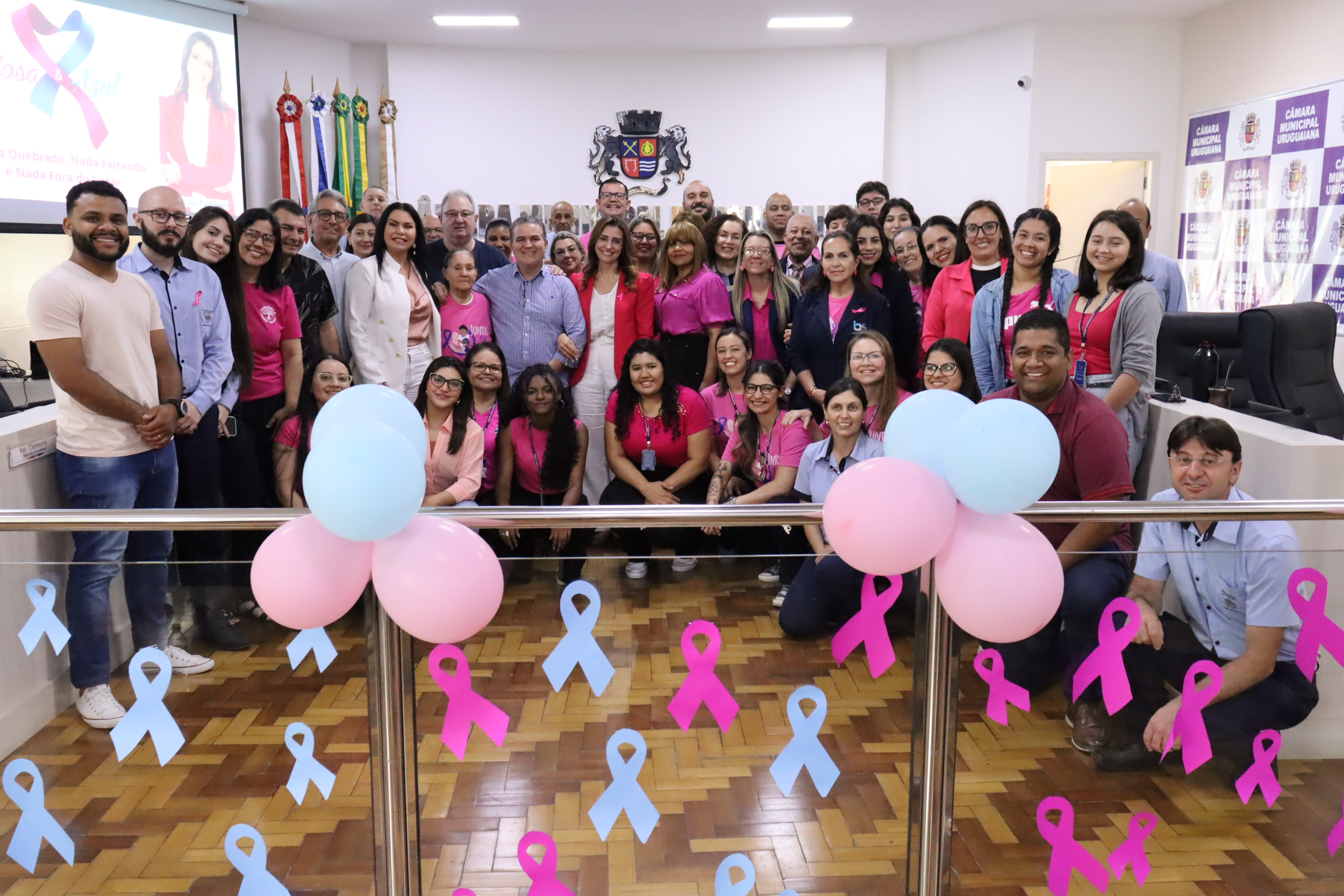 Dia de conscientização contra câncer de mama e de próstata 